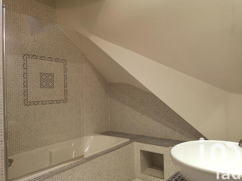 Appartement - 193 m² - 7 pièces