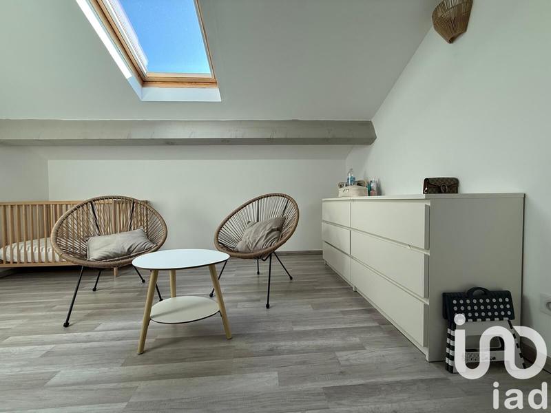 Maison - 240 m² - 9 pièces