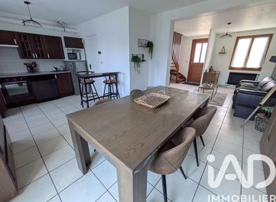 Maison - 75 m² - 4 pièces