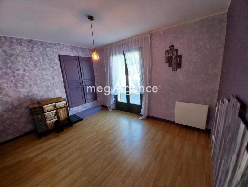 Maison - 170 m² - 10 pièces