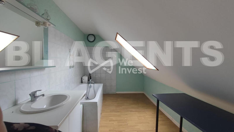 Maison traditionnelle - 135 m² - 7 pièces