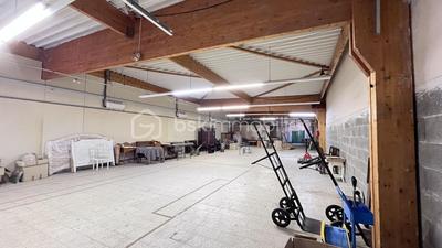 Bureau - 1 039 m² - 3 pièces