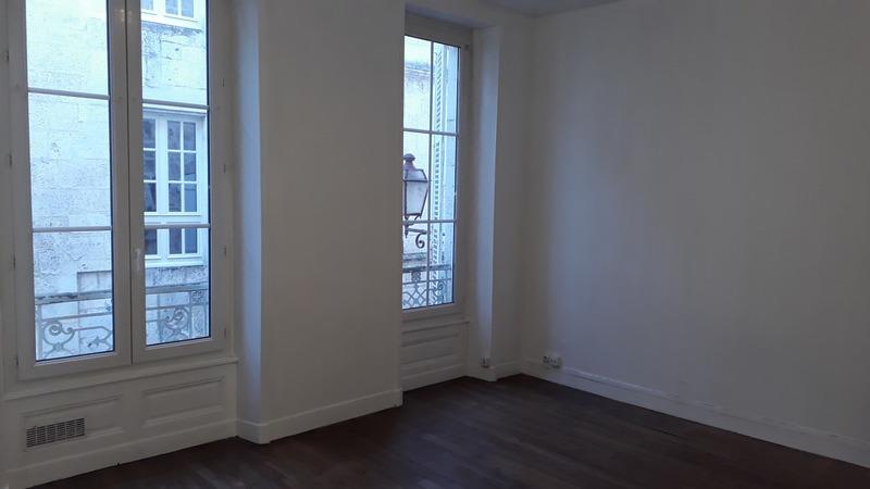 Immeuble - 190 m² - 11 pièces