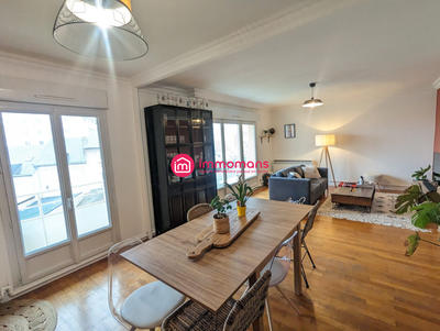 Appartement - 81 m² - 3 pièces