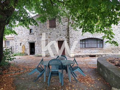 Maison - 245 m² - 10 pièces