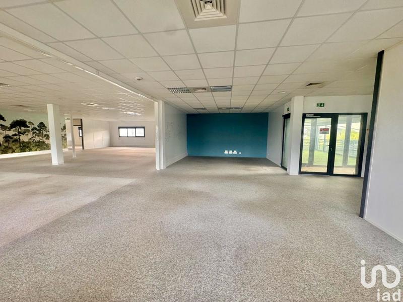 Local commercial - 941 m²