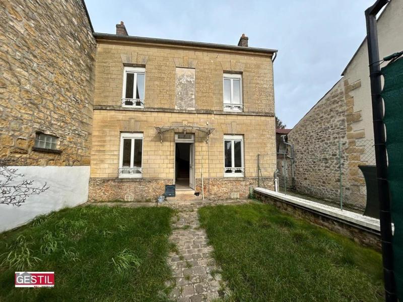 Maison - 92 m² - 5 pièces