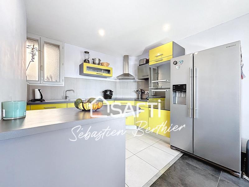 Maison - 180 m² - 5 pièces