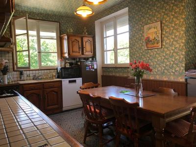 Maison en pierre - 216 m² - 8 pièces