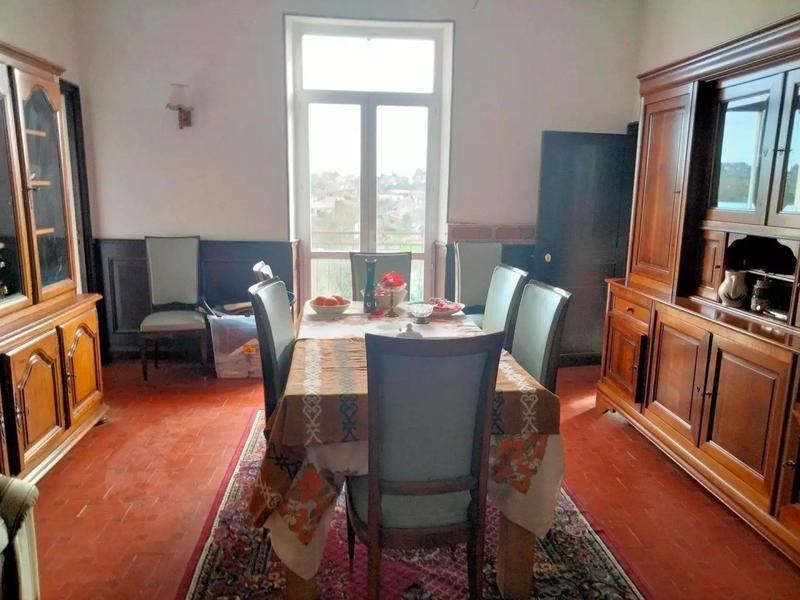 Maison - 208 m² - 7 pièces