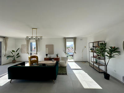 Appartement - 125 m² - 4 pièces