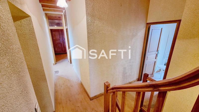 Maison - 185 m² - 10 pièces