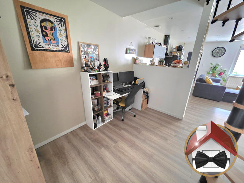 Appartement - 80 m² - 3 pièces