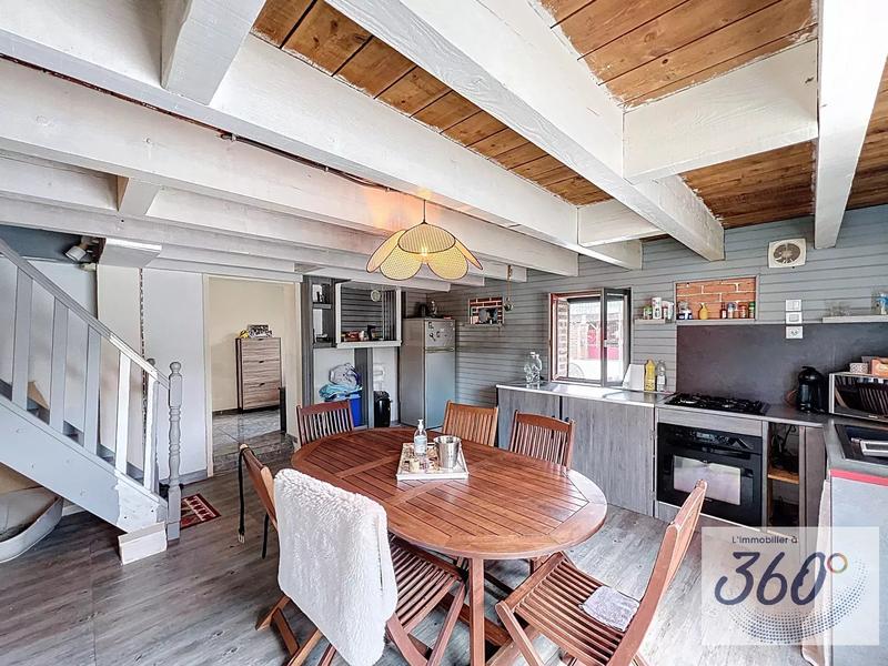 Maison - 185 m² - 7 pièces