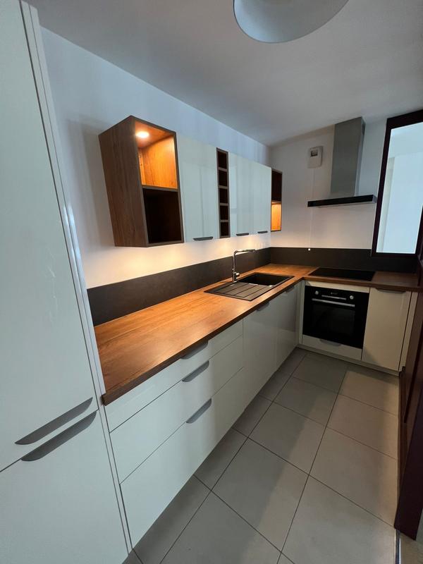 Appartement - 77 m² - 4 pièces