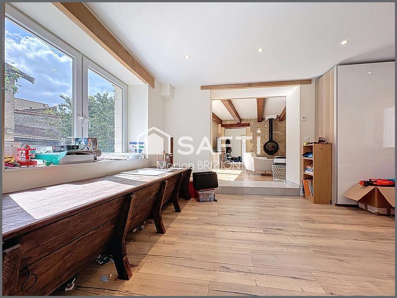 Villa - 219 m² - 8 pièces