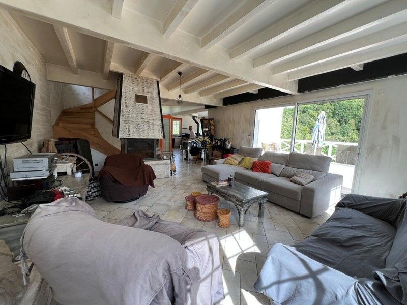 Maison contemporaine - 235 m² - 8 pièces