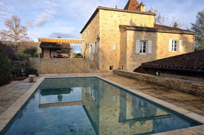 Maison en pierre - 169 m² - 7 pièces