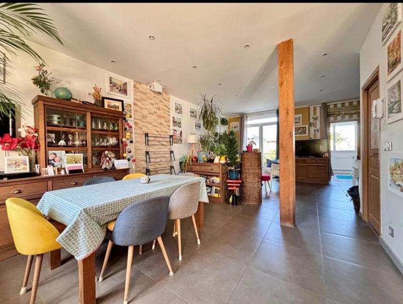 Maison - 106 m² - 6 pièces