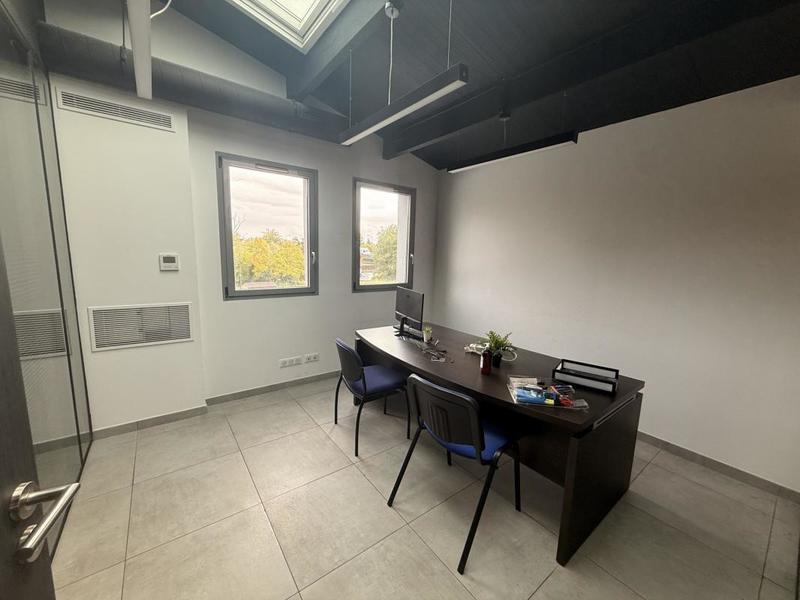 Entrepôt - 519 m²
