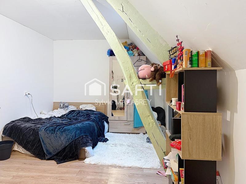 Maison - 215 m² - 8 pièces