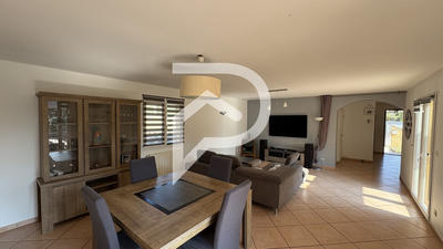 Maison - 120 m² - 5 pièces