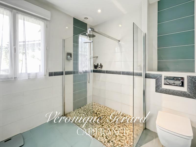 Maison en pierre - 238 m² - 6 pièces