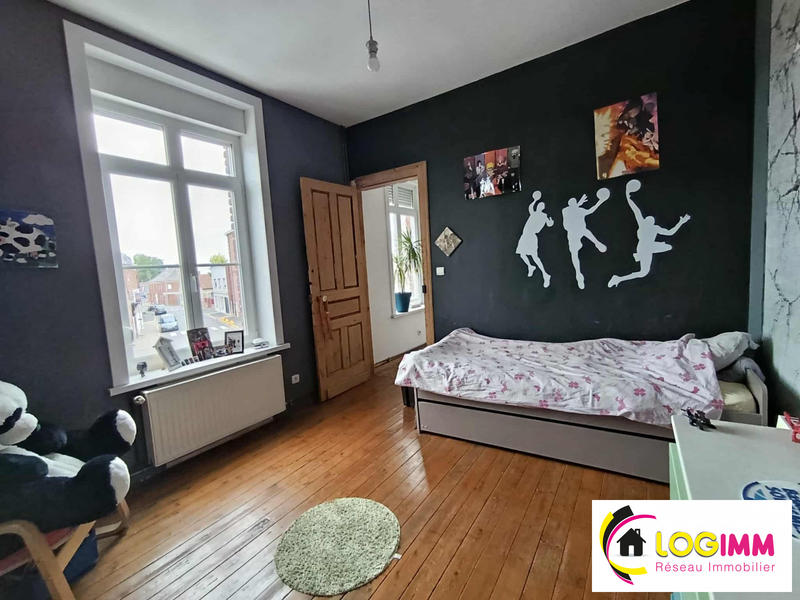 Maison - 203 m² - 10 pièces