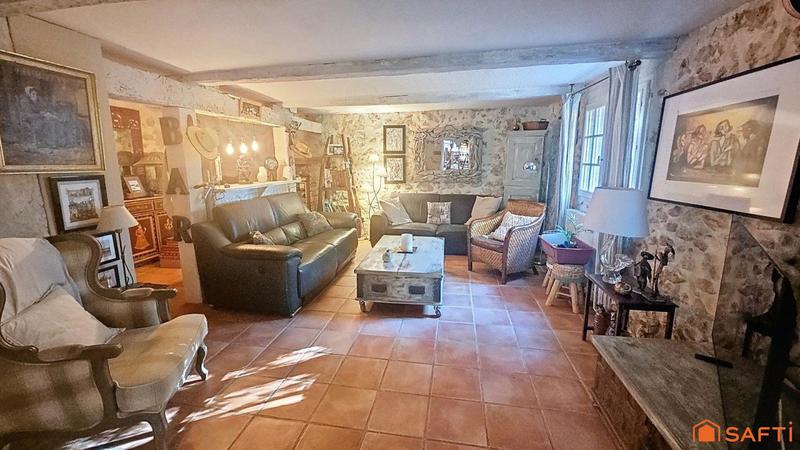Maison - 284 m² - 9 pièces