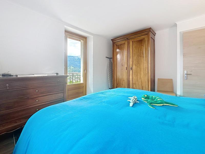 Appartement - 102 m² - 4 pièces