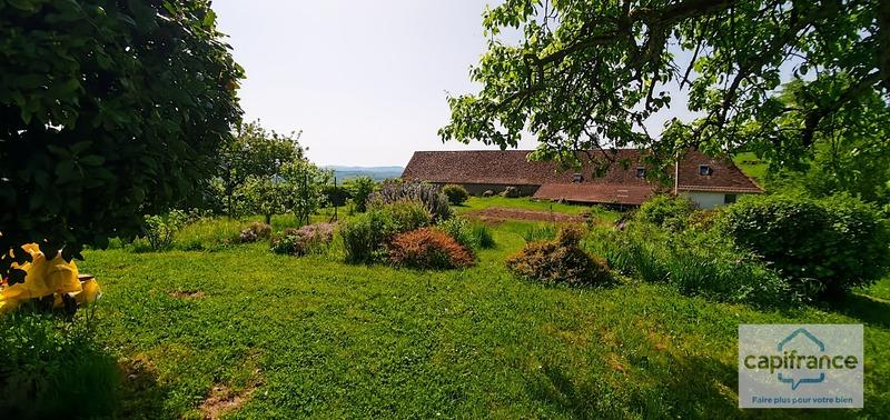 Maison - 210 m² - 7 pièces