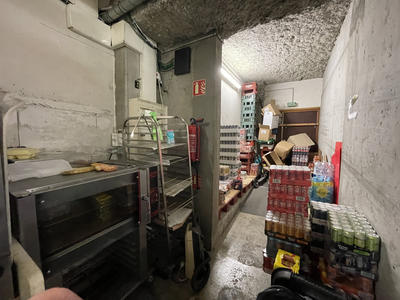 Local commercial - 164 m² - 1 pièce