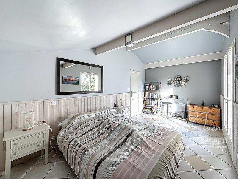 Maison - 140 m² - 5 pièces