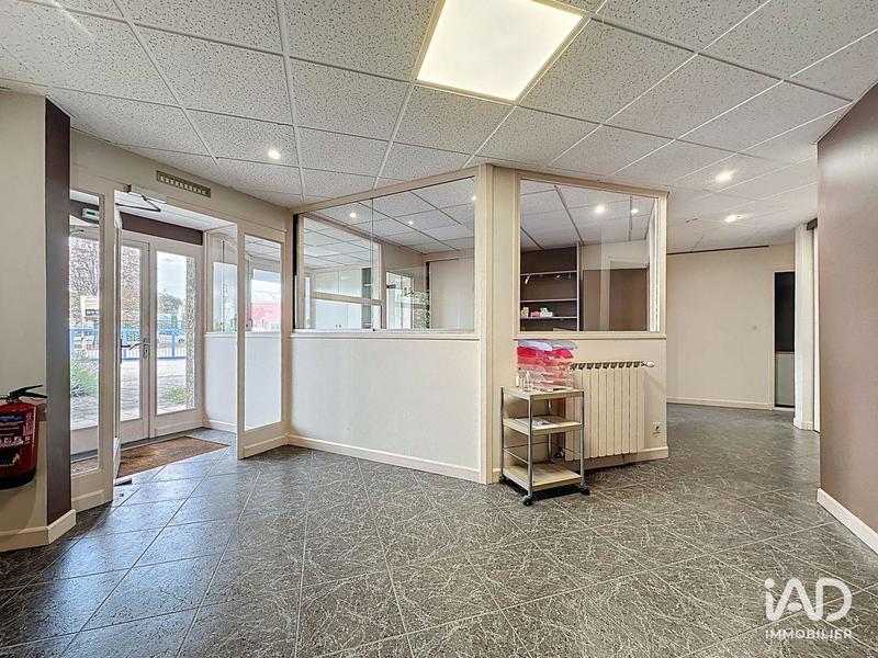 Local commercial - 1 995 m²