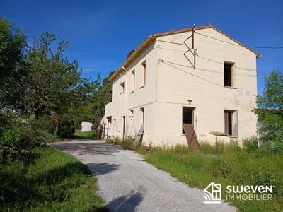 Mas - 250 m² - 2 pièces