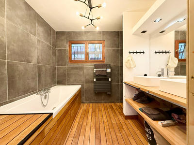 Maison - 166 m² - 5 pièces