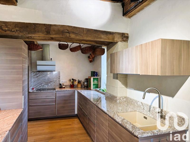 Maison - 196 m² - 7 pièces