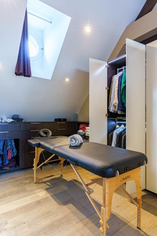 Maison - 241 m² - 8 pièces