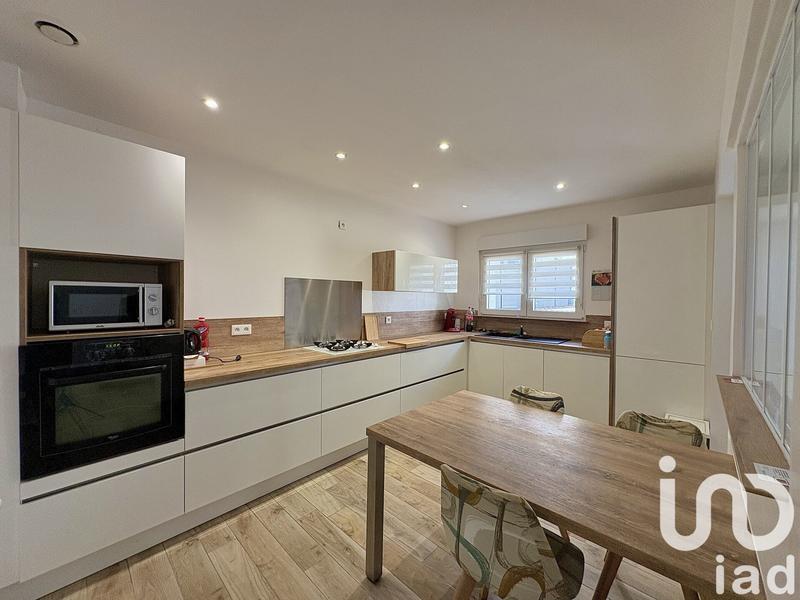 Maison - 122 m² - 4 pièces