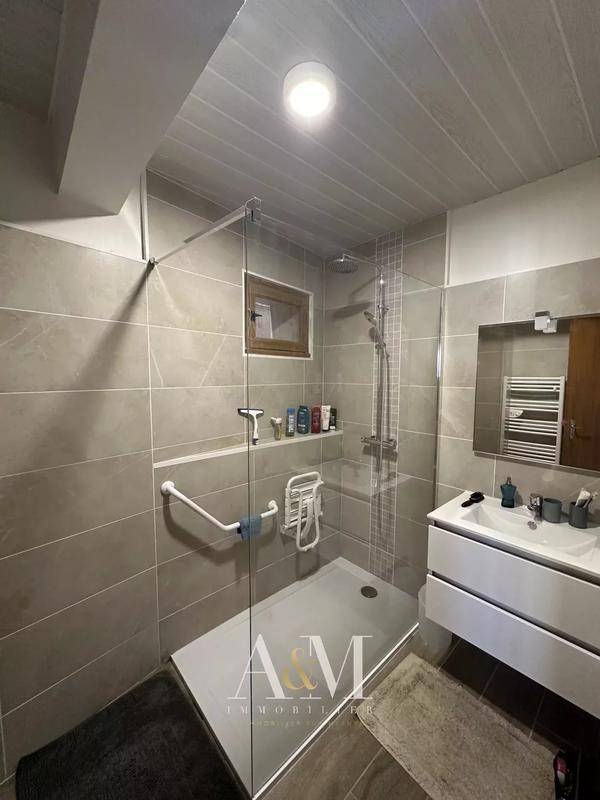 Appartement - 92 m² - 4 pièces