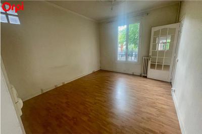 Maison - 74 m² - 5 pièces