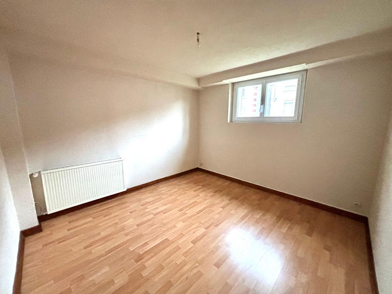 Maison - 180 m² - 6 pièces