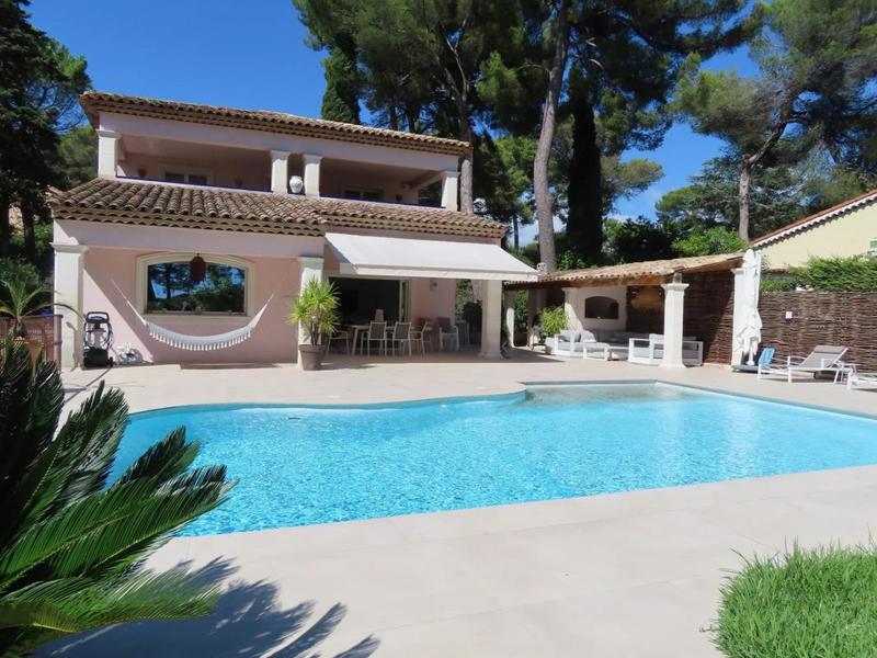 Villa - 140 m² - 5 pièces
