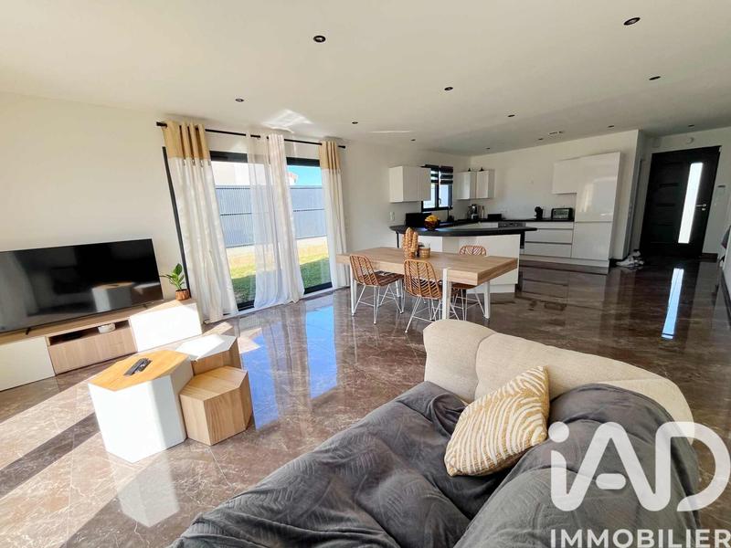 Maison - 86 m² - 4 pièces