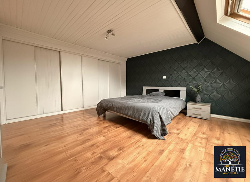 Maison - 180 m² - 5 pièces