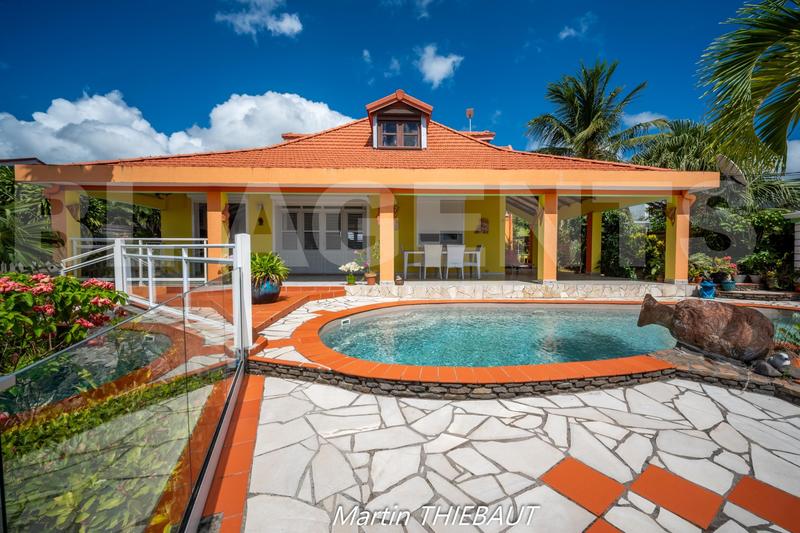 Maison - 165 m² - 6 pièces