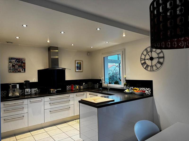 Maison - 105 m² - 6 pièces