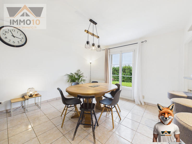 Maison - 98 m² - 5 pièces