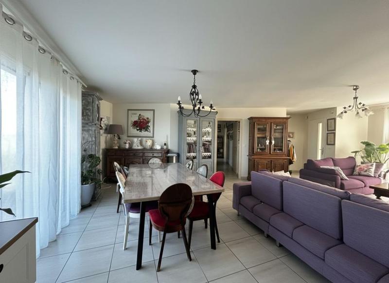 Maison - 107 m² - 5 pièces