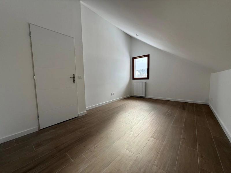 Maison - 98 m² - 4 pièces